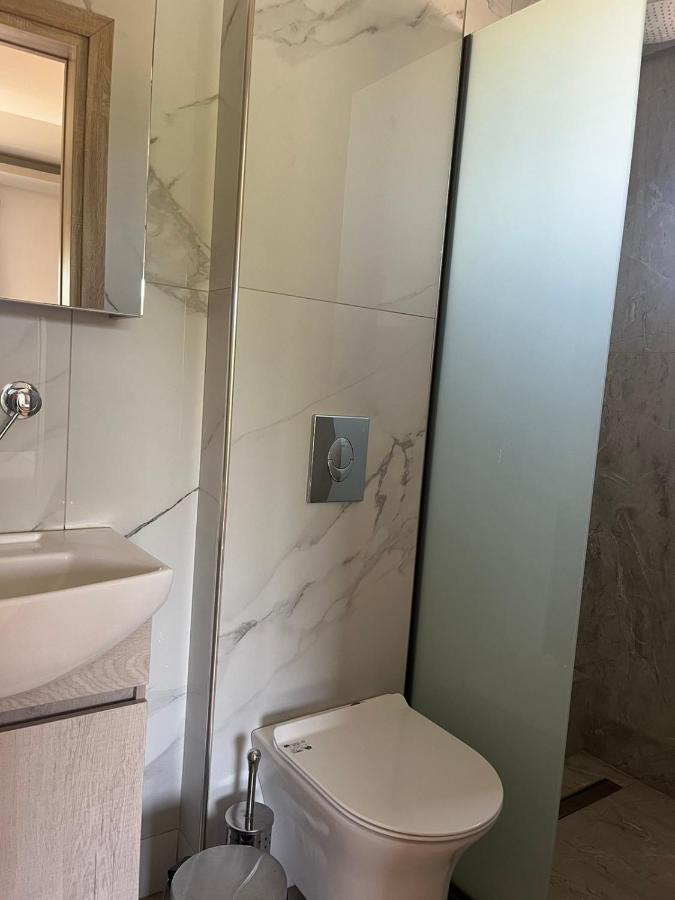 Suites Ris Néa Péramos 외부 사진